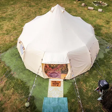 The Follies Glamping Hotel Maidstone Exterior photo
