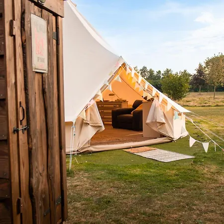 The Follies Glamping Hotel Maidstone Exterior photo