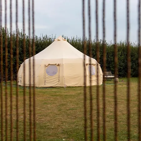 The Follies Glamping Hotel Maidstone Exterior photo