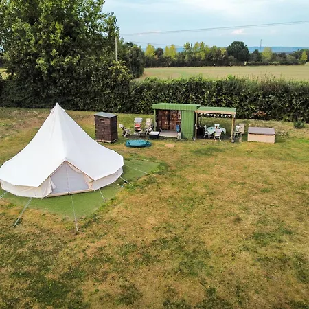 The Follies Glamping Hotel Maidstone Exterior photo