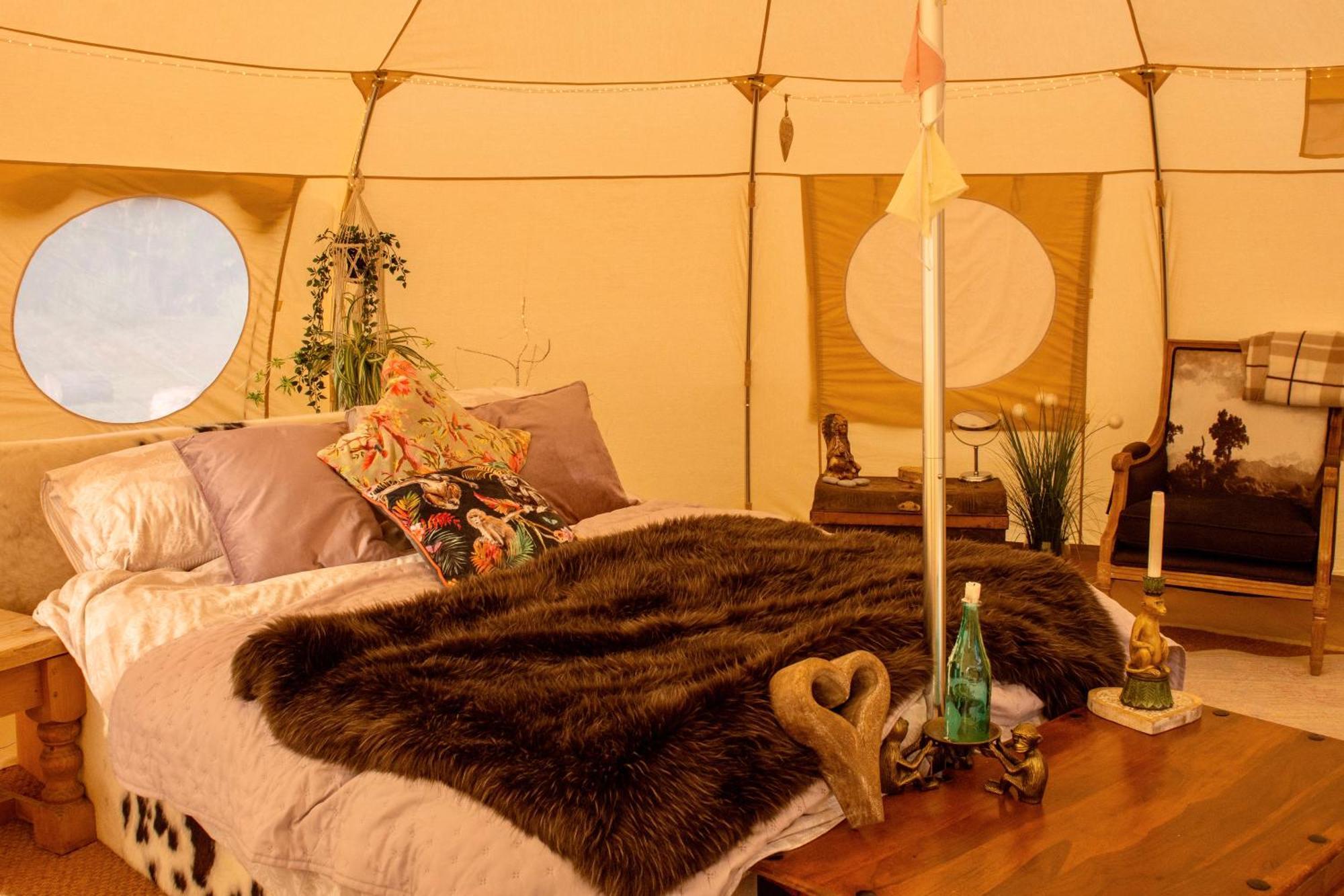 Luxury tent The Follies Glamping
